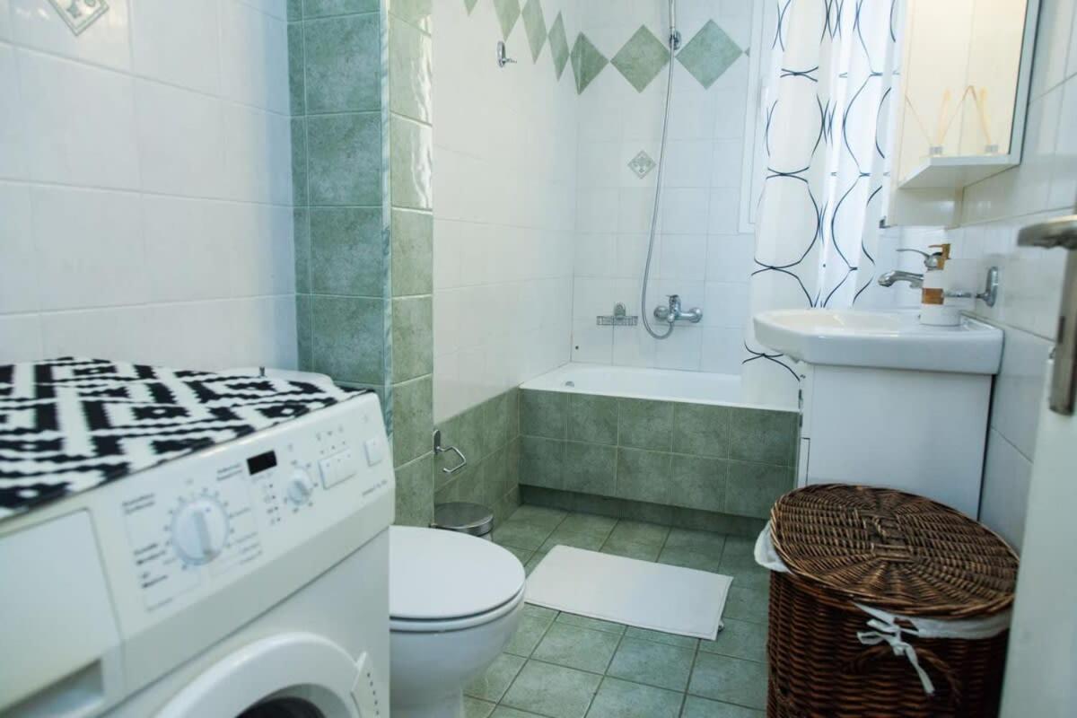 Lovely Apt In Peristeri Афины Экстерьер фото