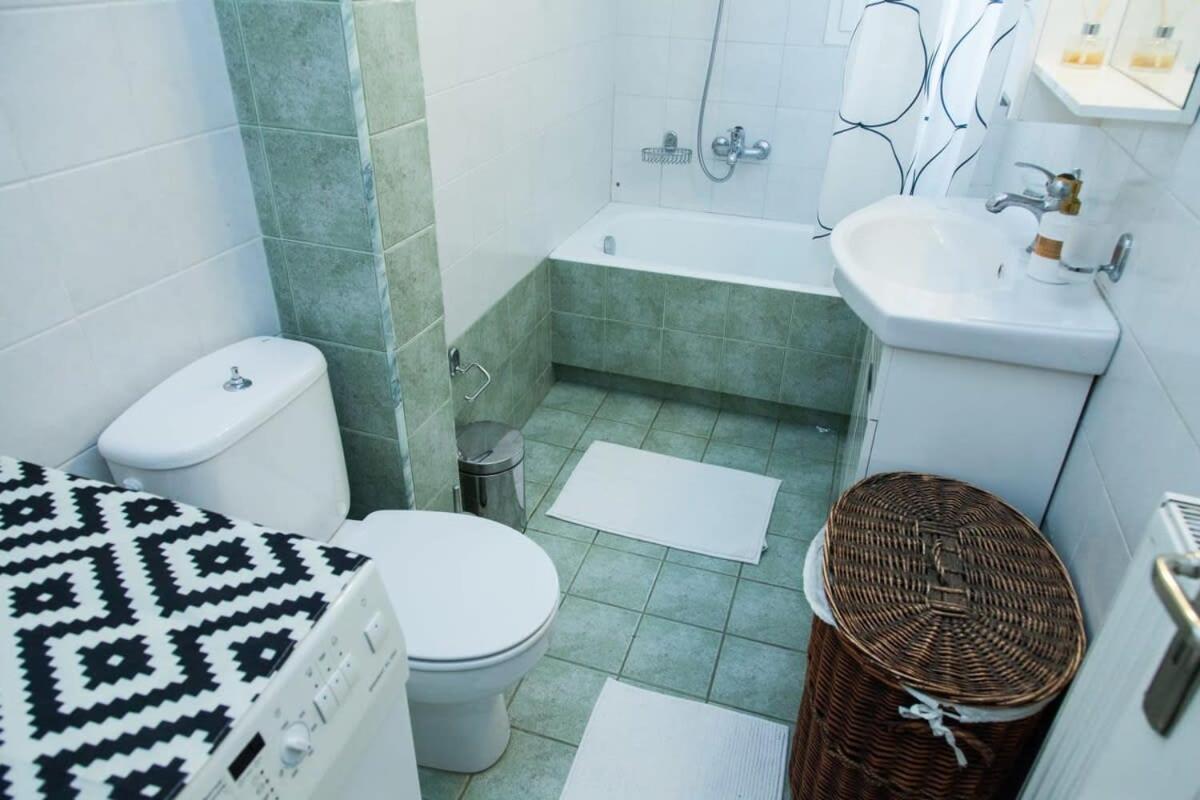 Lovely Apt In Peristeri Афины Экстерьер фото
